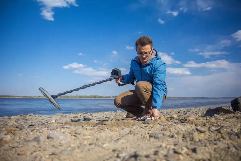 5 Best Tips on How to Use a Metal Detector (2023)